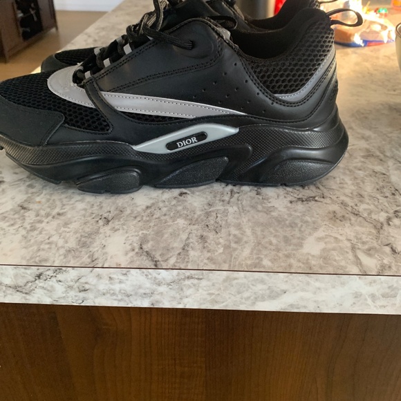 Dior B22 - Picture 2 of 3